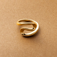 CREAM-DOT | ステンレス製 リング 指輪 金属アレルギー つけっぱなし レディース 大きいサイズ 9号 12号 15号 17号 変形 カーブリング ファッションリング 大人カジュアル シンプル ゴールド シルバー ピンクゴールド