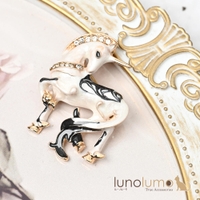 lunolumo（ルーノルーモ）のアクセサリー/ブローチ・コサージュ