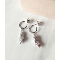 TRANSIT ACCSESSORY （トランジットアクセサリー）のアクセサリー/ピアス