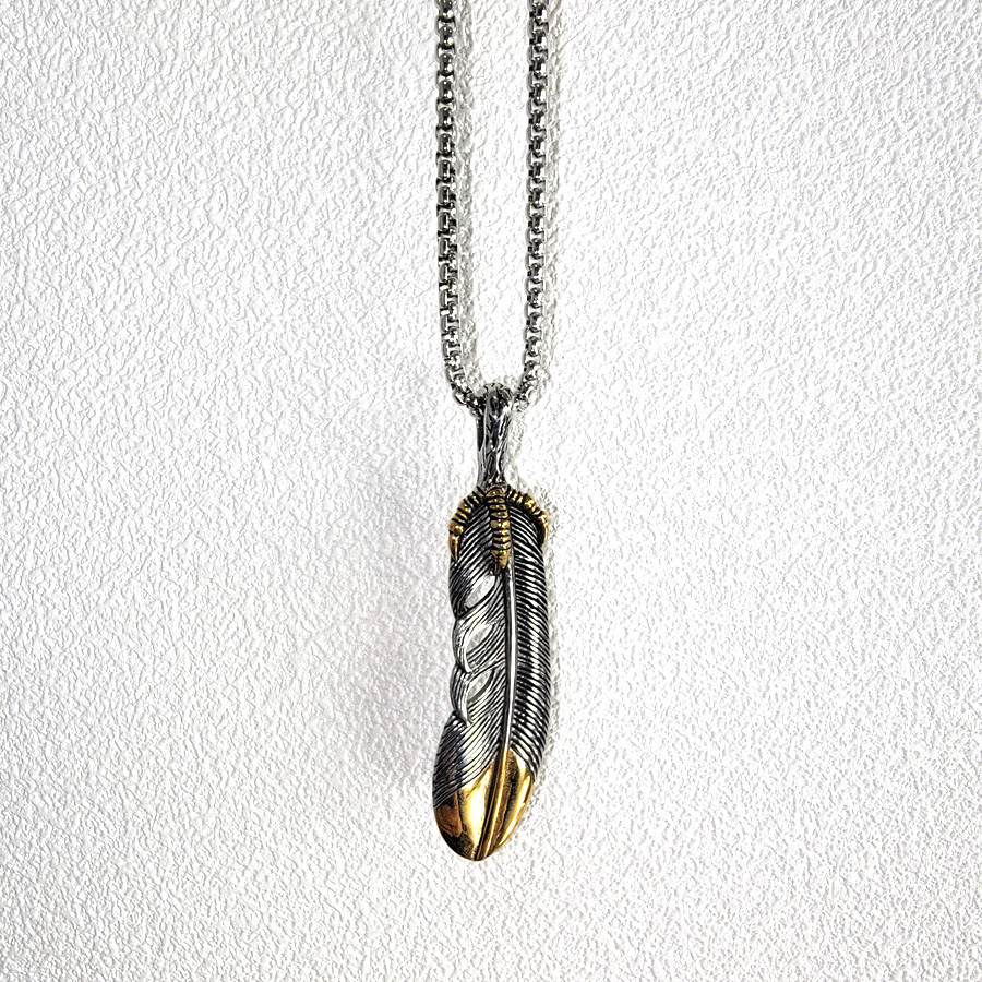 男前✨フェザーチャーム·̩͙꒰ঌ C.