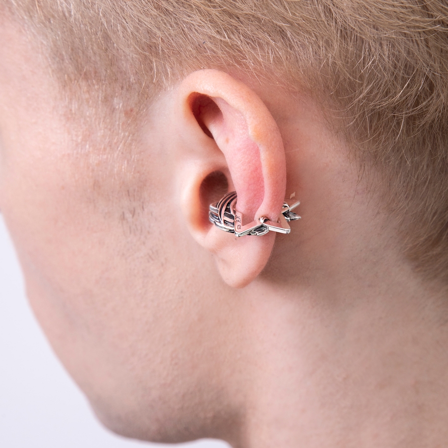 ≪Artemis Classic/アルテミスクラシック≫ 銀牙ドロップピアス 片耳分