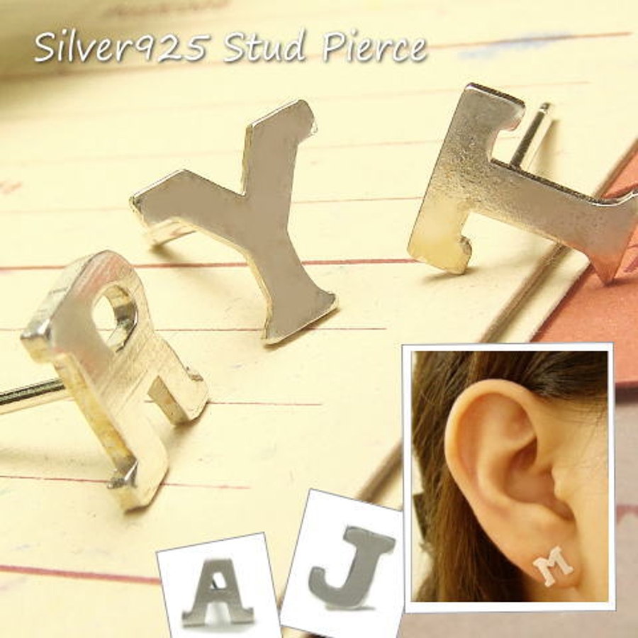 あなたのイニシャル見つかる ブロック体のアルファベットスタッドピアス 品番 Yuka Yukatanゆかたん ユカタン のレディースファッション通販 Shoplist ショップリスト