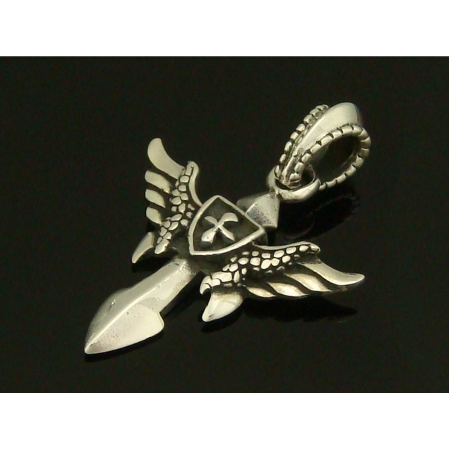 シルバー925 鷲の勇者が剣を手にした！インディアン26 【ペンダント