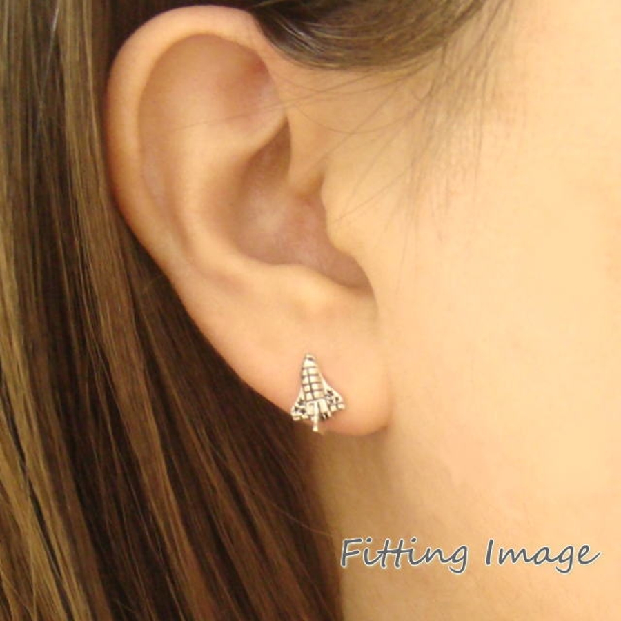 Vivienne Westwood 宇宙船デザインピアス Vivienne Westwood 宇宙船モチーフピアス