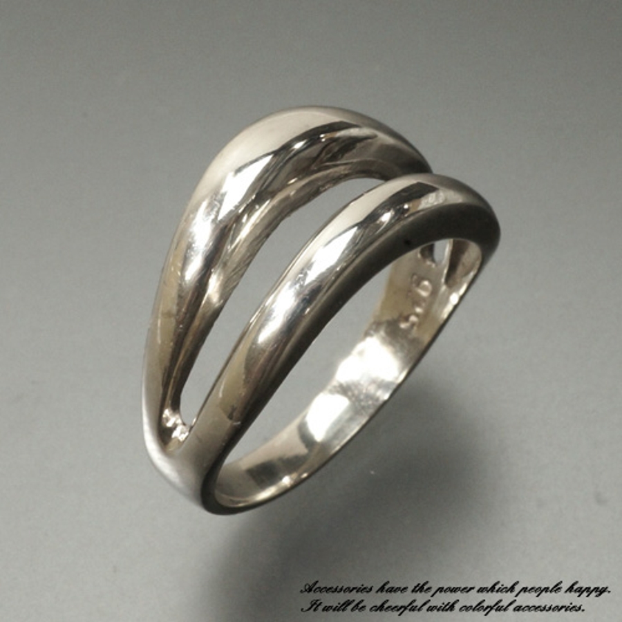 メイン部分が2重の波になったシルバーリング6 アクセサリー[品番