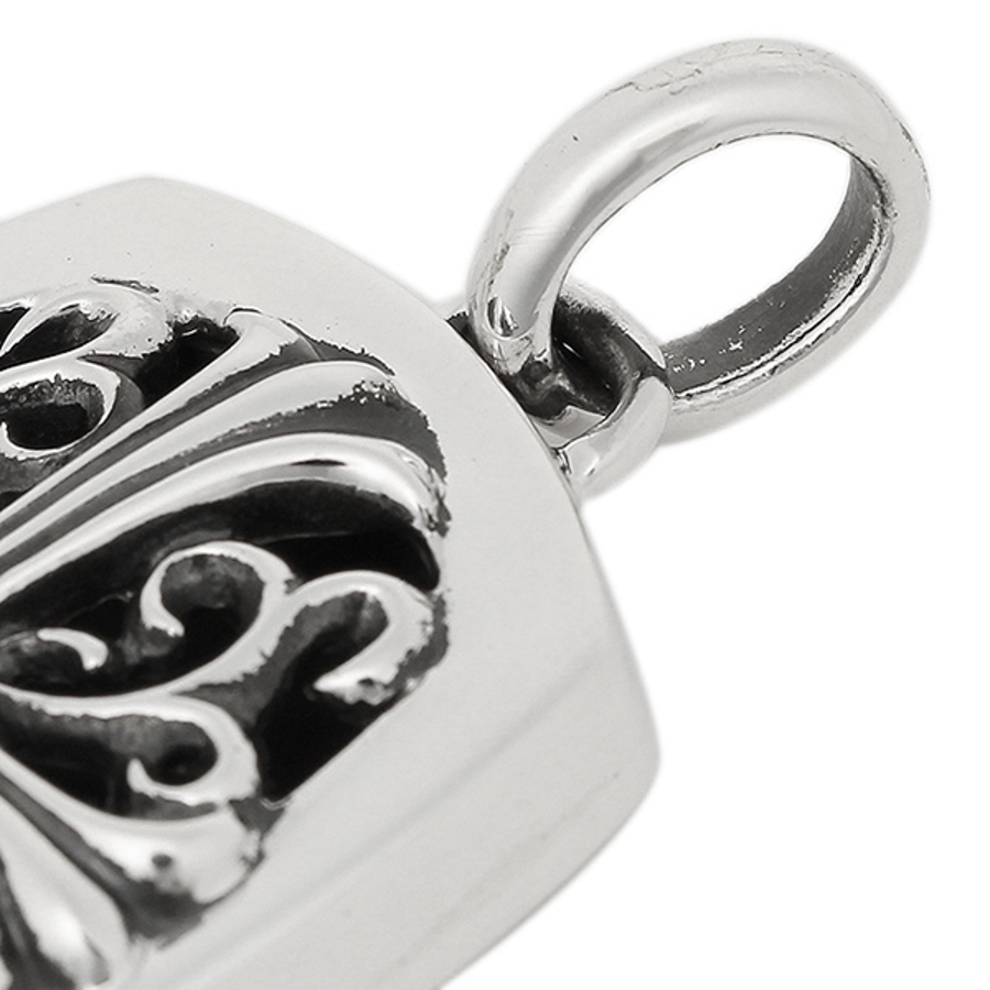 クロムハーツ チャーム CHROME HEARTS シルバー[品番：AXEB0001838