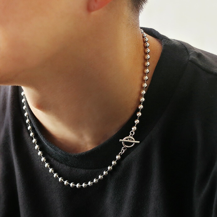 【Urban Outfitters】マルチ ボールビーズ チェーン ネックレス Urban Outfitters】マルチ ボールビーズ チェーンネックレス