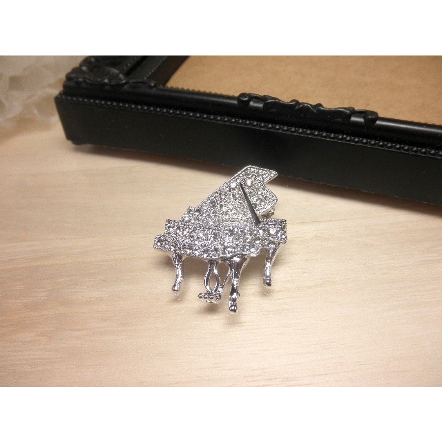 ブローチ 楽器 ピアノ[品番：ECLA0000048]｜Eight Channel （エイト