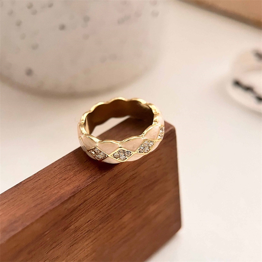ダイヤモンド リング/指輪 0.650カラット 18金イエローゴールド