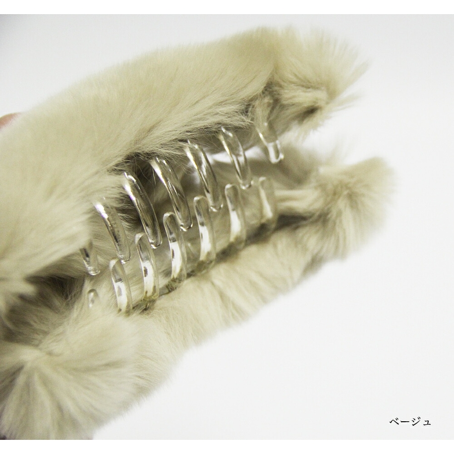 贅沢品 ファーバンスクリップ 大人可愛い[品番 ヘアクリップ ヘアアクセサリー