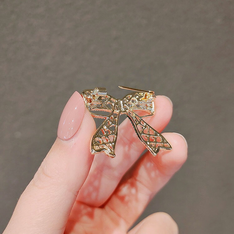 ブローチ 華やか リボンモチーフ[品番：JSFW0012689]｜JS FASHION