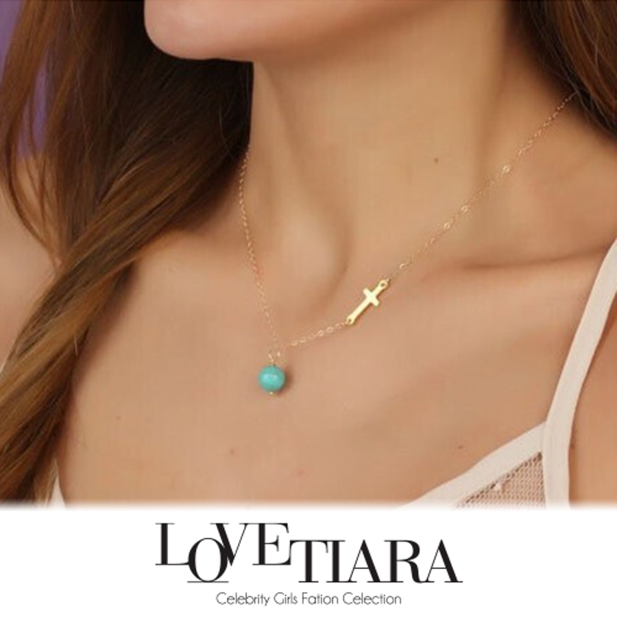 ターコイズ×ゴールドクロスのネックレス（ボヘミアン アクセサリー