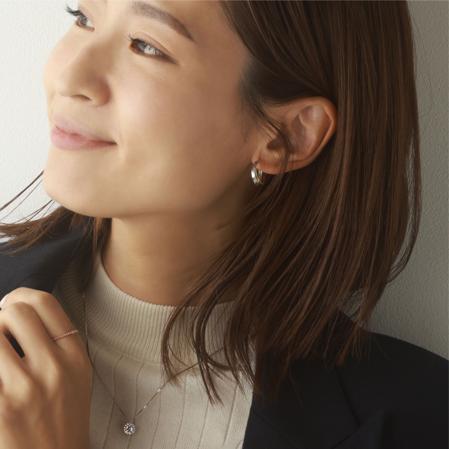 ダブルフープピアス 【 K18 ポストで金属アレルギーに優しい 】[品番 