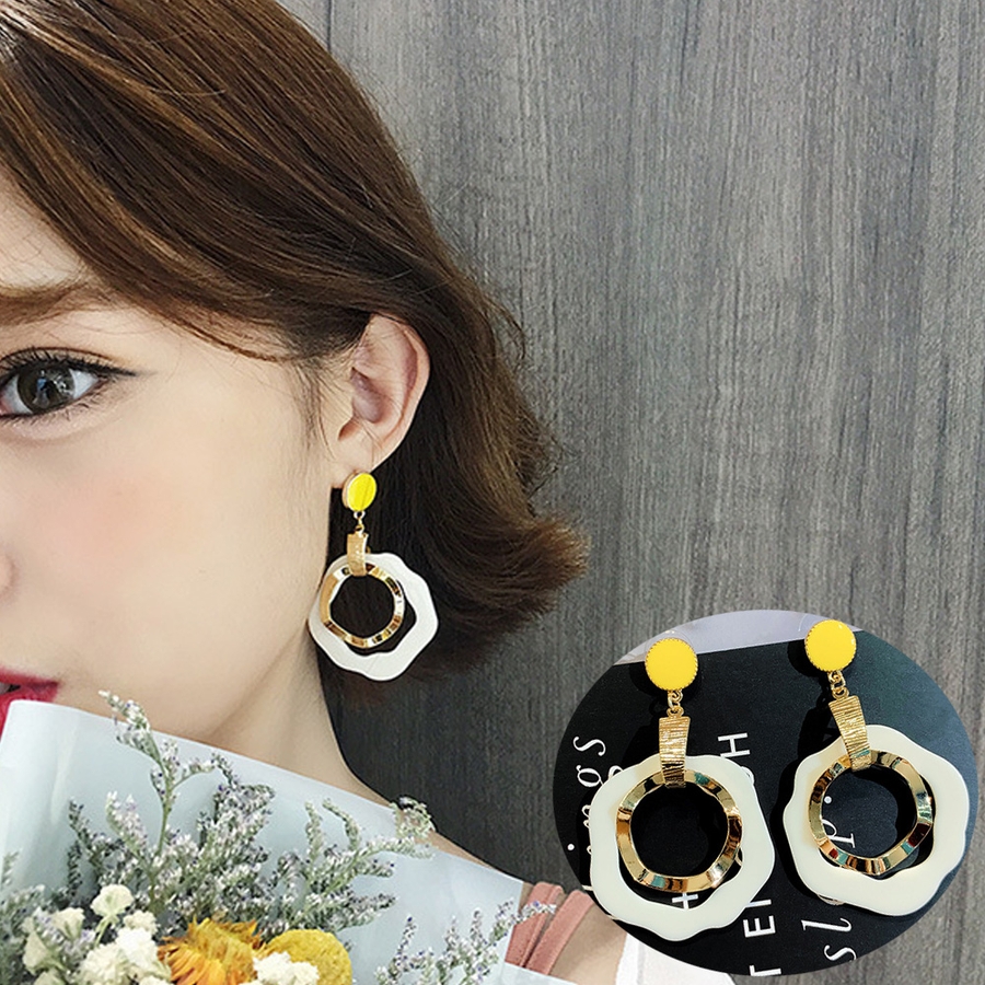 サークルピアス 揺れる ピアス 品番 Ii Miniministore ミニミニストア のレディースファッション通販 Shoplist ショップリスト