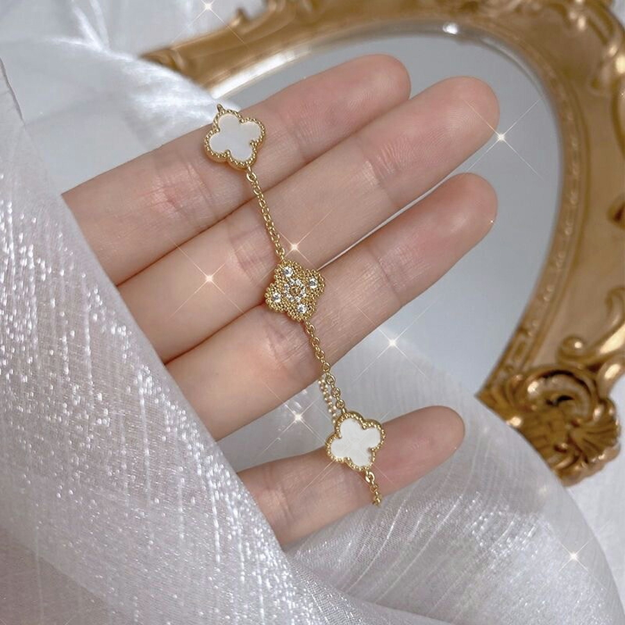 クローバーデザインブレスレット アクセント ゴールド[品番