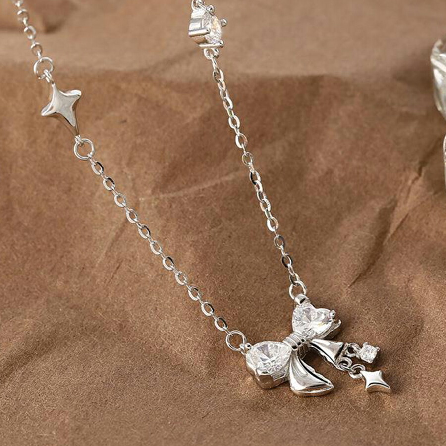 Dior 星型チャームネックレス シルバー 星型チャーム ネックレス Dior