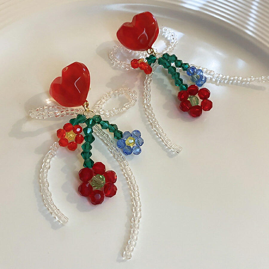 ≪1983≫再販 ハンドメイドビーズピアス 250円 - メルカリ