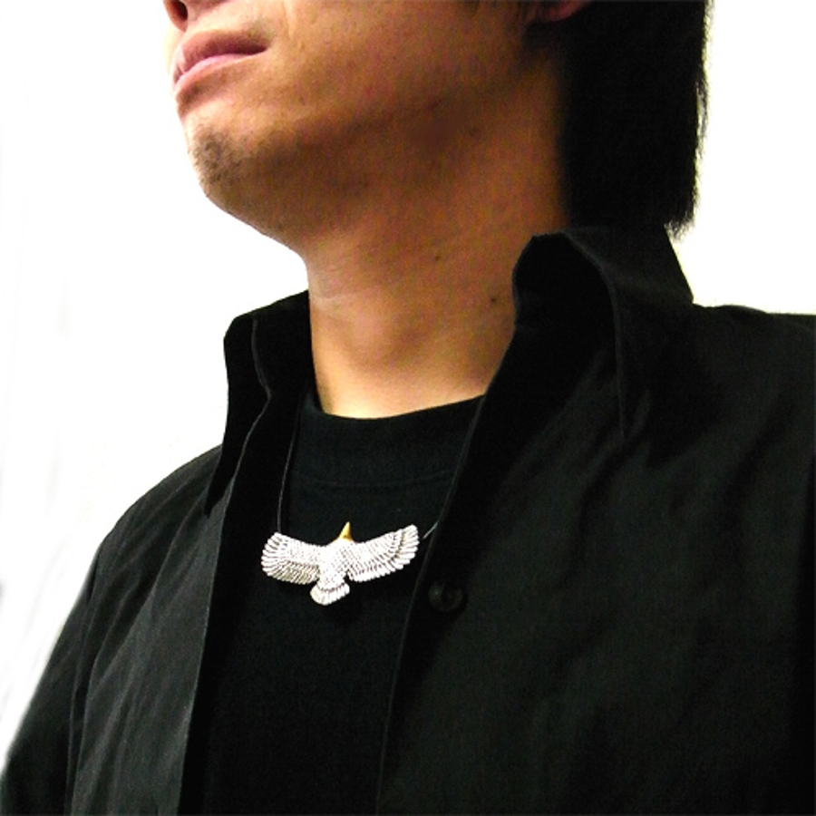 イーグルモチーフのペンダントネックレス 鷲 鷹[品番