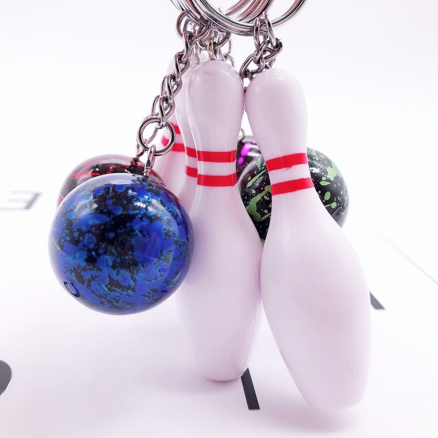 オーダー専用　ボウリングピンキーホルダー／イニシャル Amazon.co.jp: [IWOWHERO] ボーリングとピンのキーホルダー 6個セット