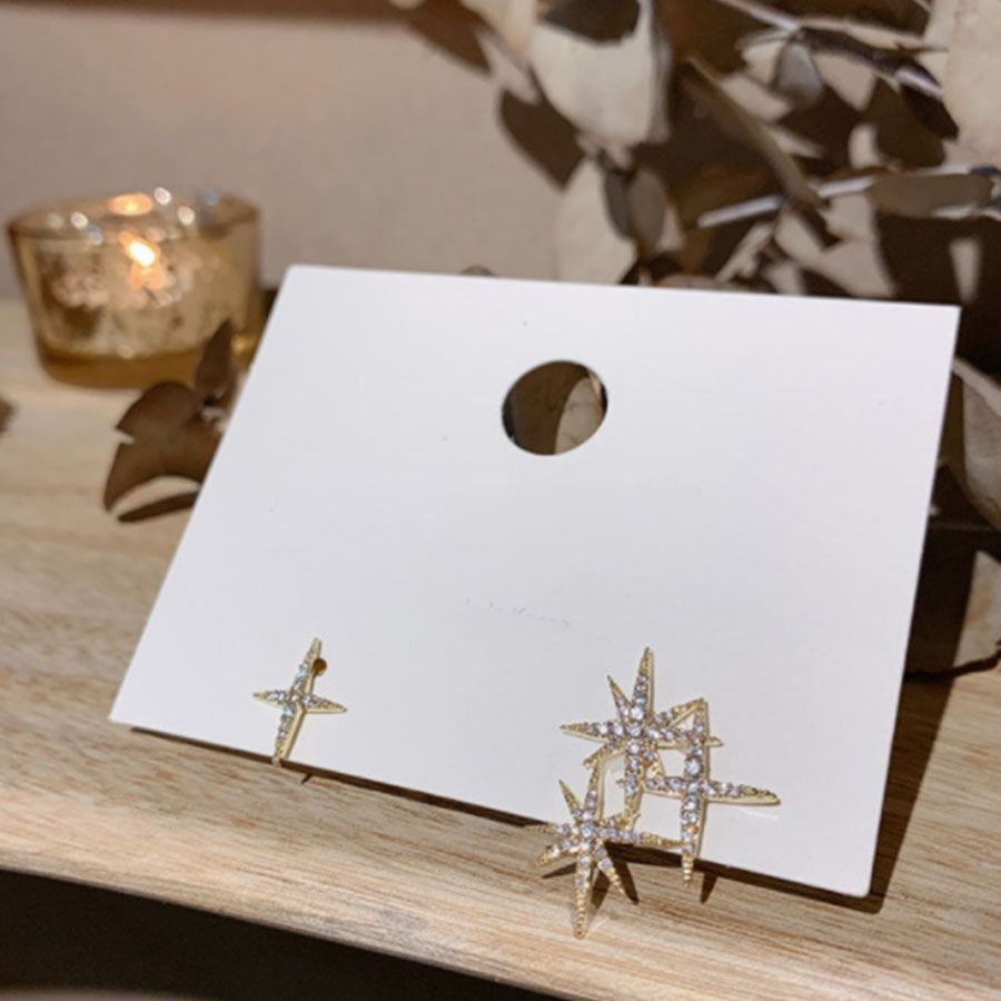 ピアス 星 キラキラ[品番：JRKW0002728]｜shoppinggo
