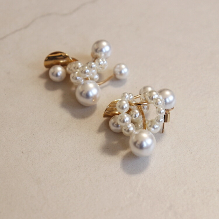 ボリュームパール ピアス 大きめ[品番：BECW0010154]｜kana