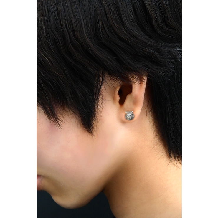 精巧な虎の顔_シルバー製ピアス/pi0585