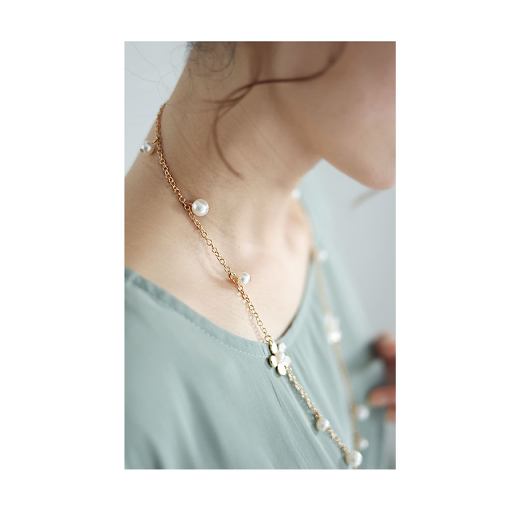 艶めくパールとお花のラリアットネックレス【8月9日20時販売新作】