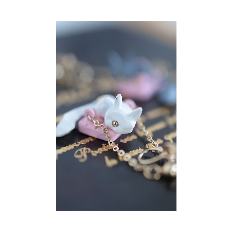 揺れ遊ぶ愛らしさネコちゃんイヤリング【9月2日20時販売新作】