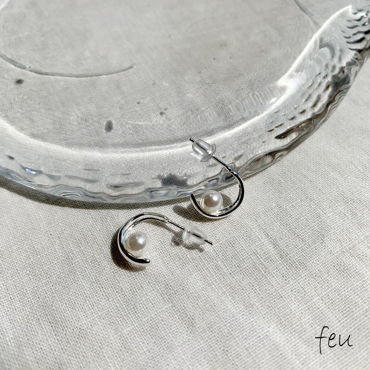 シルバー | Put Pearl Pierce | feu