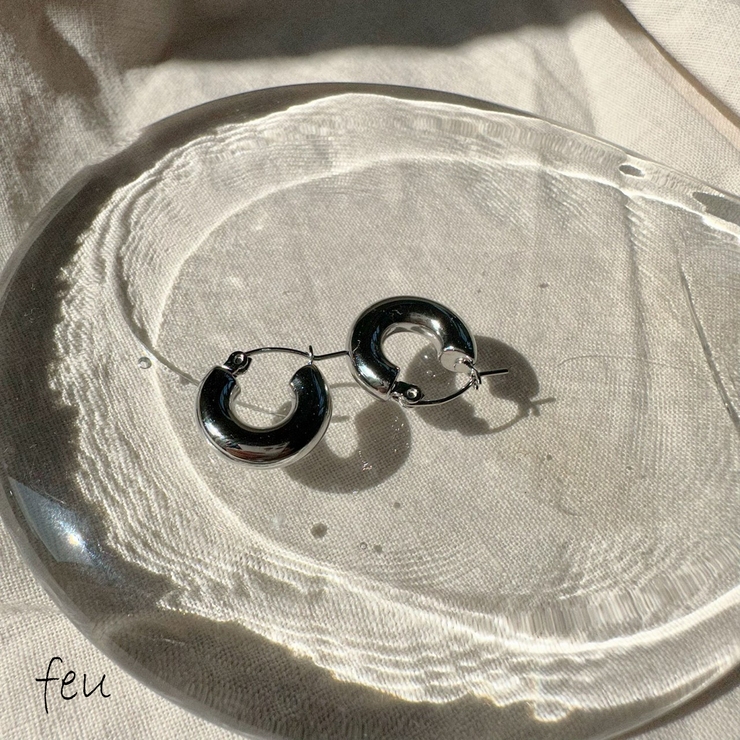 シルバー | サージカルステンレス シックスモールピアス アレルギー対応素材 | feu