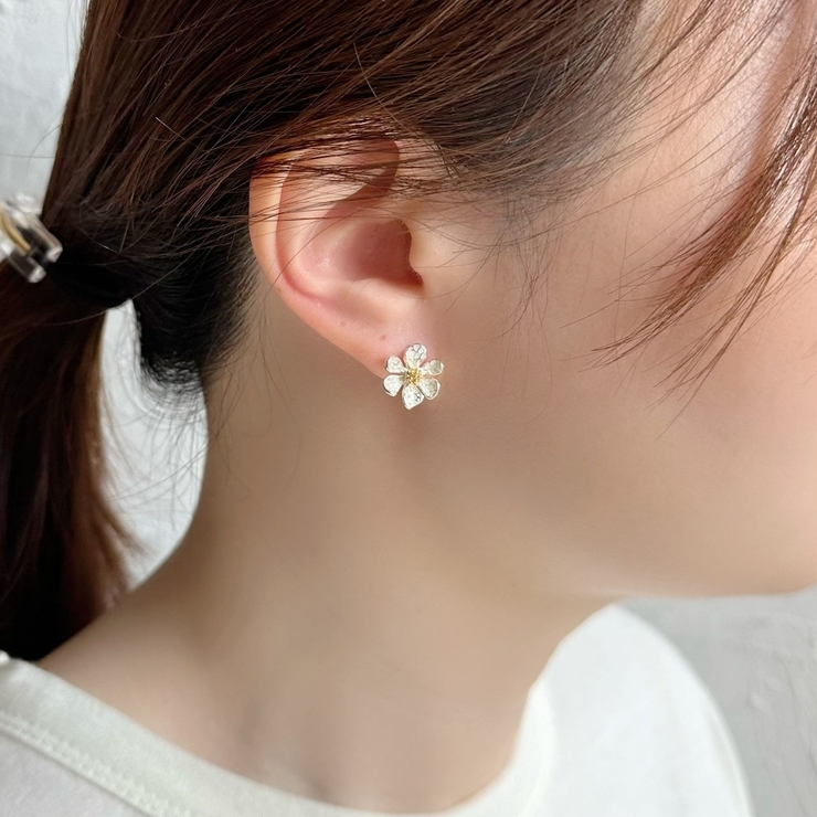 春 デイジー フラワー 花 ピアス②