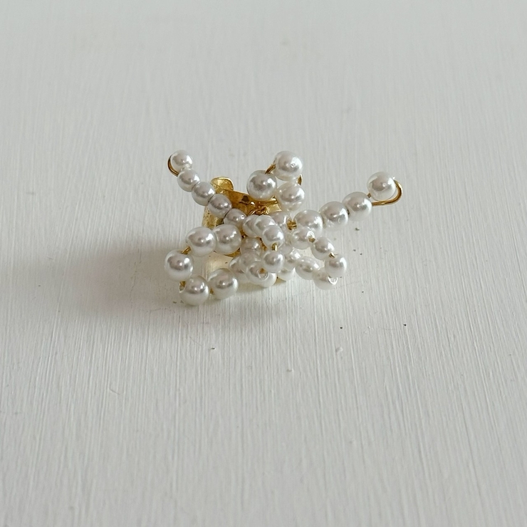 パールイヤーカフ 樹脂パール 片耳 | feu | 詳細画像4 