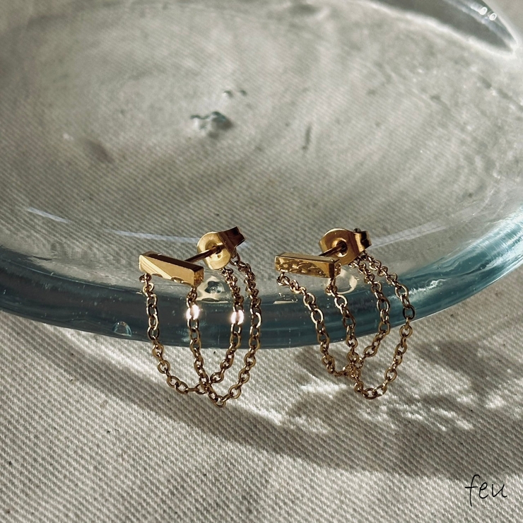 ゴールド | サージカルステンレスチェーンピアス 華奢 エレガント | feu