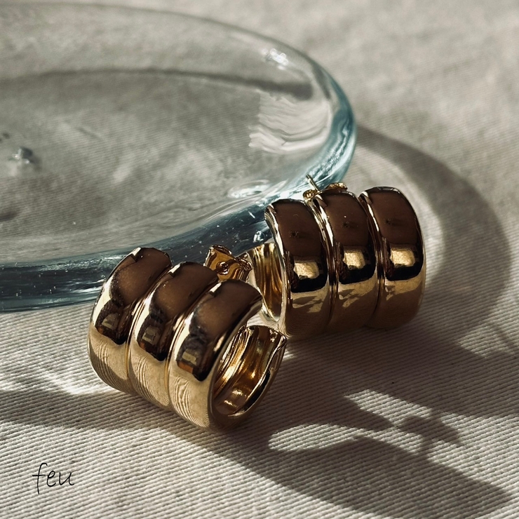 ゴールド | ボリュームフープピアス アクセント アイキャッチ | feu