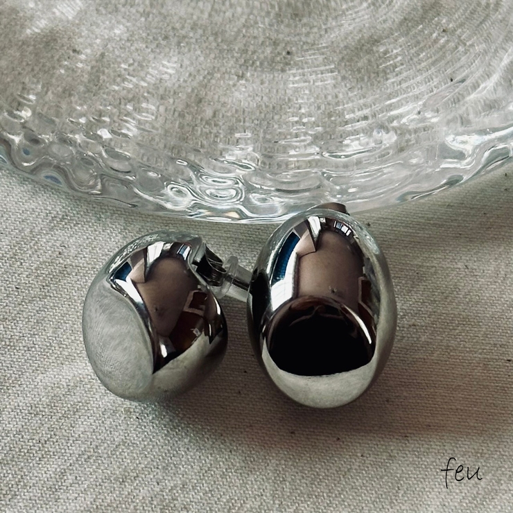 シルバー | サージカルステンレス ボリュームピアス 金属アレルギー対応素材 | feu