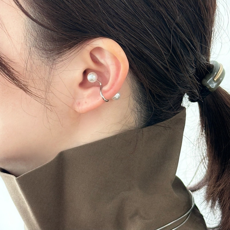 サージカルステンレス イヤーカフ 樹脂パール | feu | 詳細画像2 