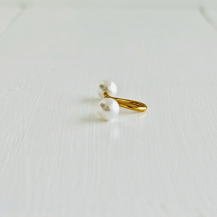 サージカルステンレス イヤーカフ 樹脂パール | feu | 詳細画像6 
