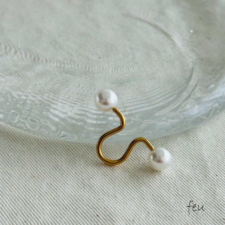 ゴールド | サージカルステンレス イヤーカフ 樹脂パール | feu