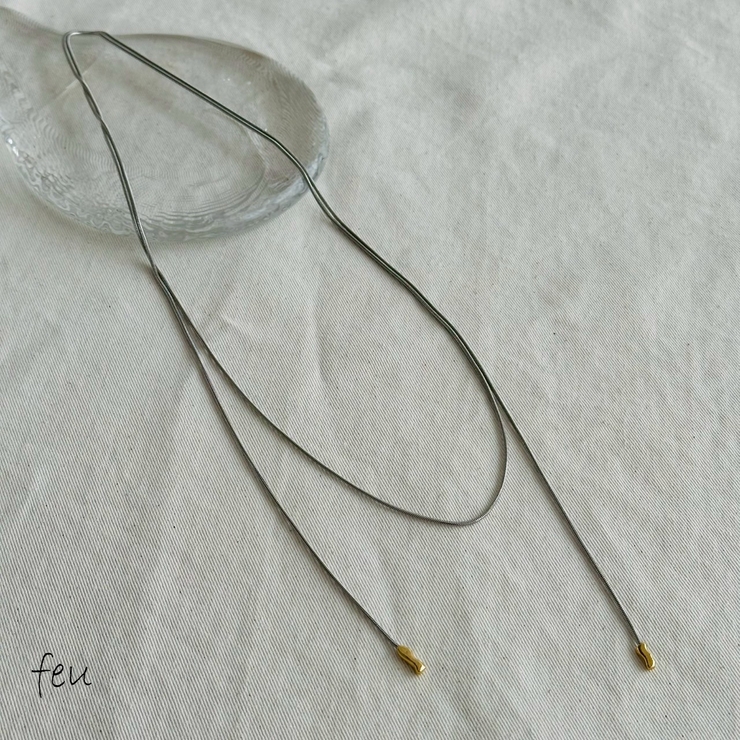 シルバー | サージカルステンレス ロングネックレス スネークチェーン | feu