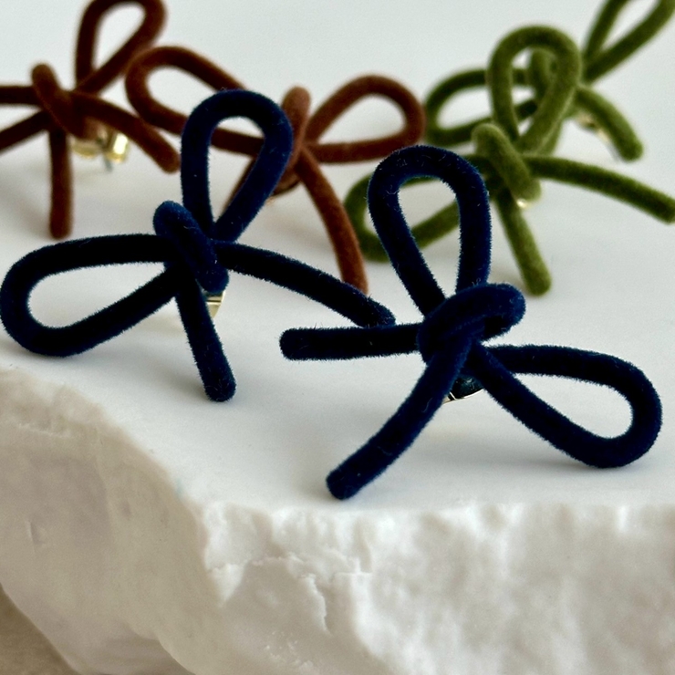 リボンピアス ベロア クラシカル | feu | 詳細画像16 