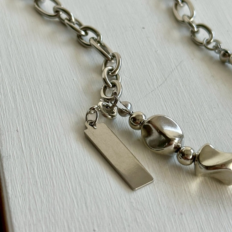 サージカルステンレスネックレス 変形メタル 大ぶり | feu | 詳細画像5 