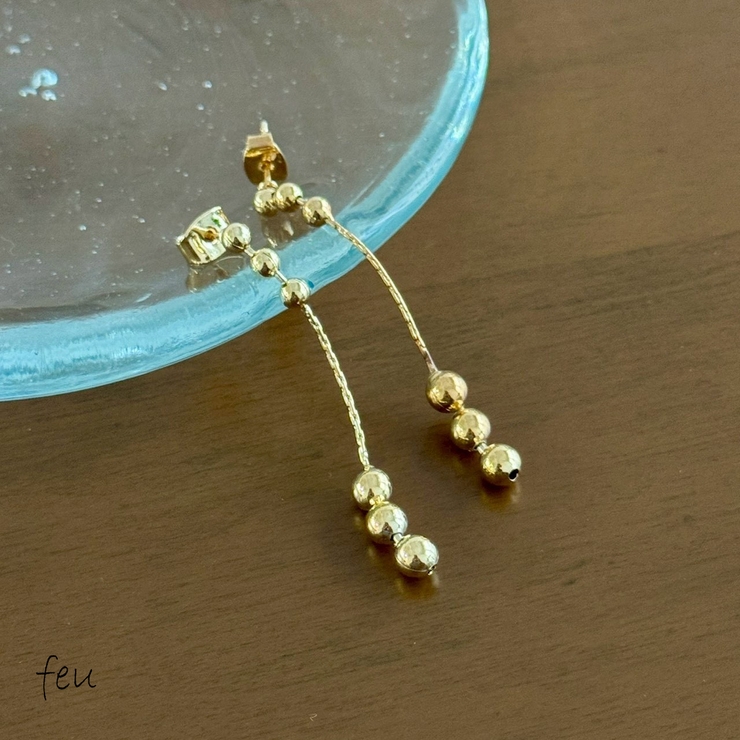 ゴールド | ボールチェーンピアス 揺れる 華奢 | feu