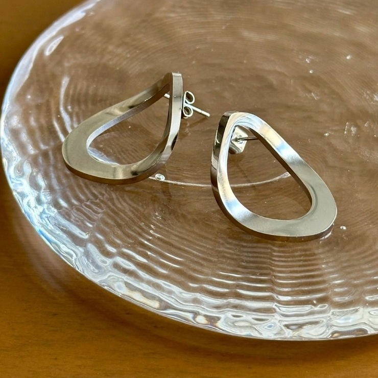 シルバー | サージカルステンレス ピアス 大ぶり | feu