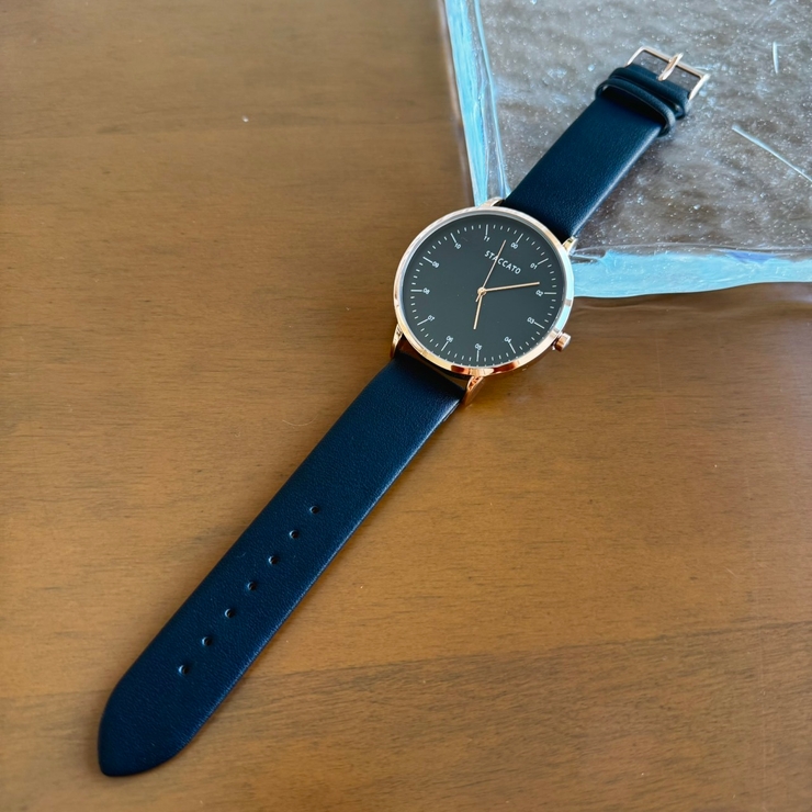 ラック文字盤×ブラックベルト | ビックフェース腕時計 ジャパンムーブメント 革ベルト | feu