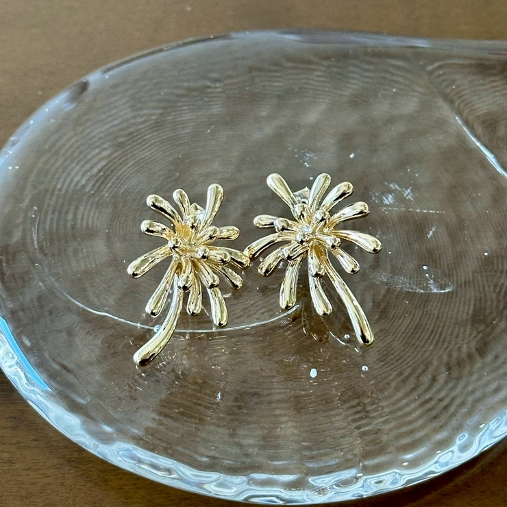 ゴールド | メタルピアス 大ぶり お花 | feu