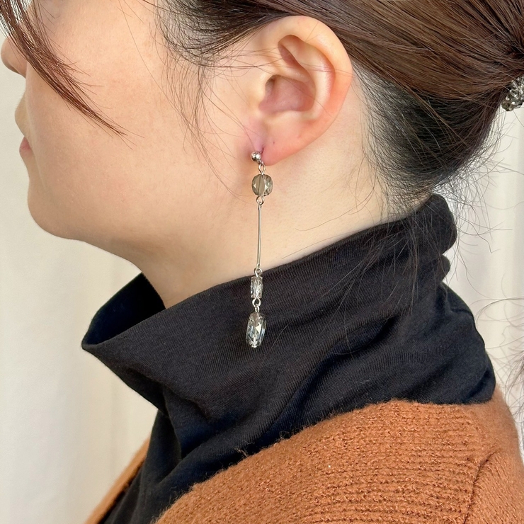揺れるピアス クリア樹脂 個性的 | feu | 詳細画像15 