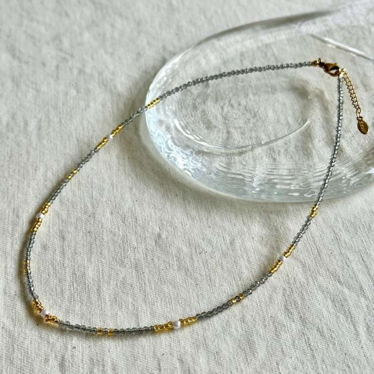 グレー | ビーズネックレス ショート ニュアンスカラー | feu