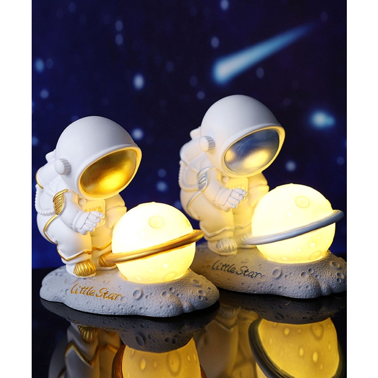 星と宇宙飛行士 癒やし ナイトライト[品番：XT000010036]｜aimoha