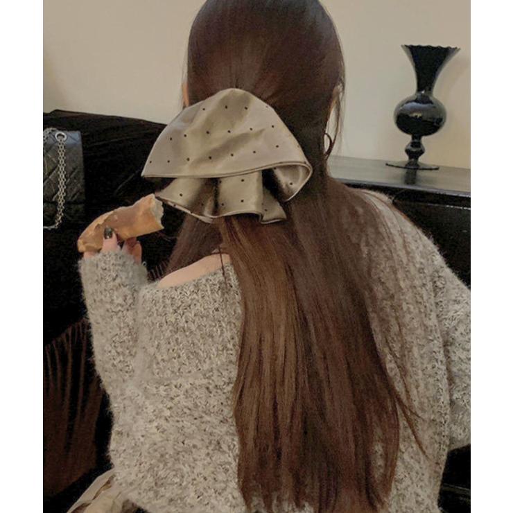 グレージュ | ドット柄ビッグリボンヘアクリップ | aimoha 