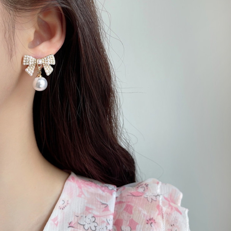 ピアス/イヤリング フェミニンリボンパールピアスイヤリング